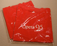 OperaのTシャツ